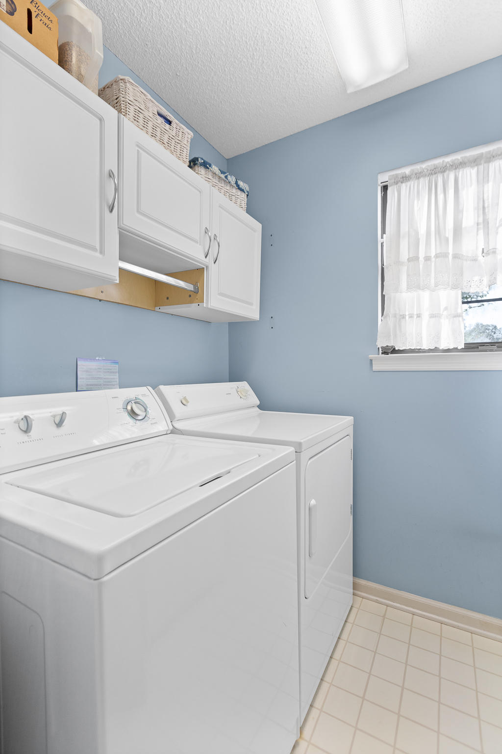 6692 Hickory Brook Road Chattanooga, TN 37421 - Photo 12 of 32 Laundry