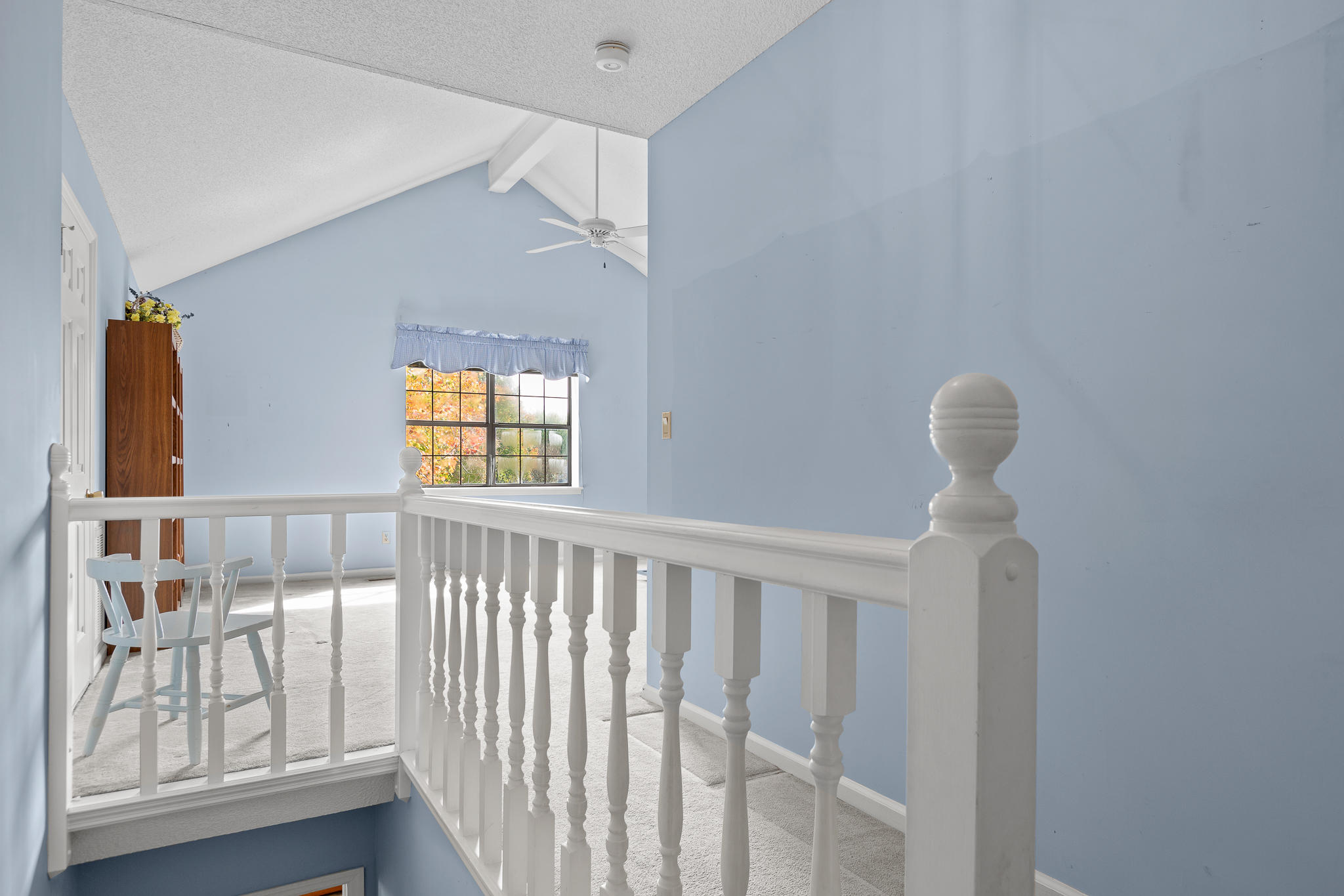 6692 Hickory Brook Road Chattanooga, TN 37421 - Photo 17 of 32 Hallway/Stairs