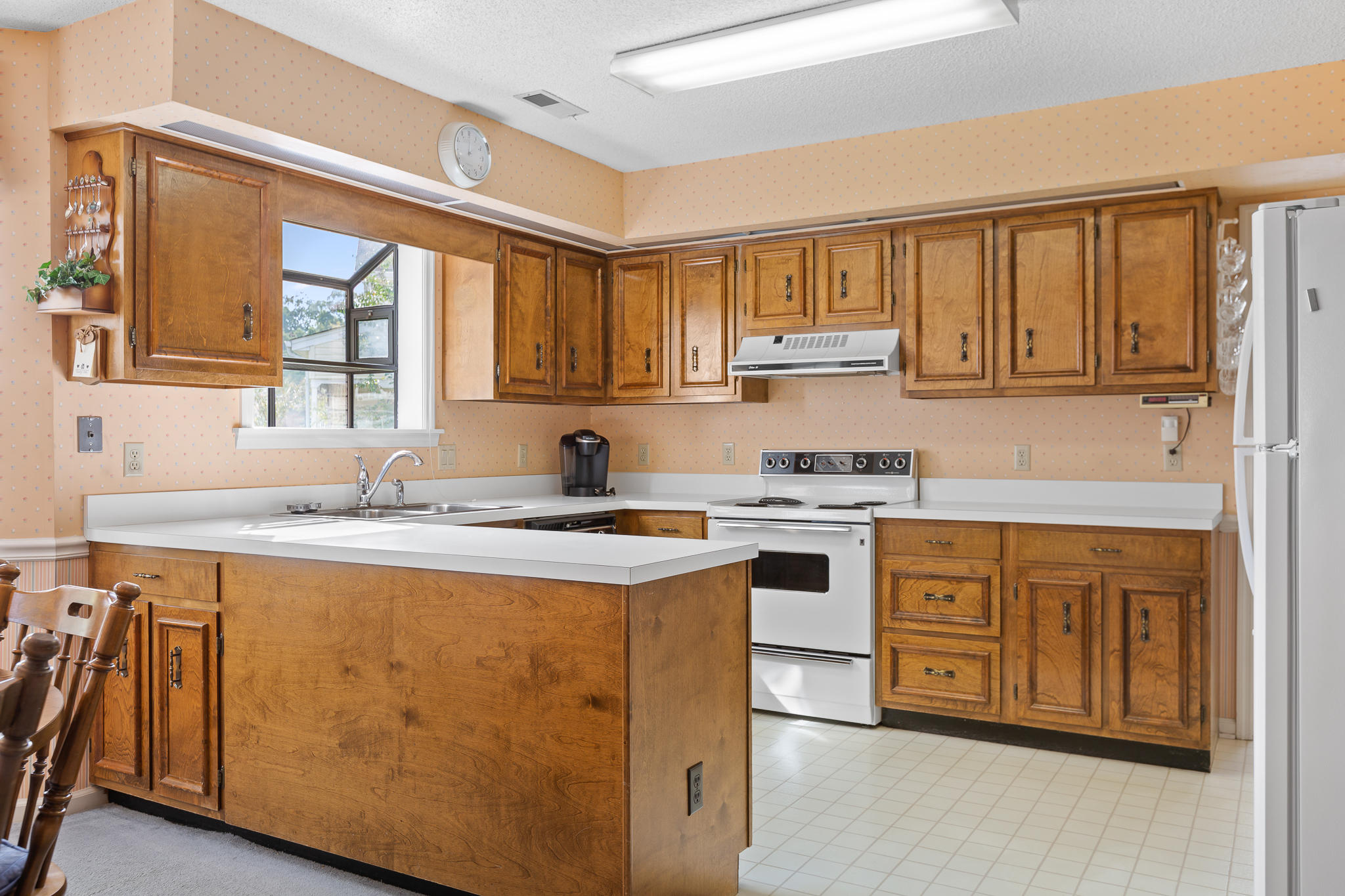 6692 Hickory Brook Road Chattanooga, TN 37421 - Photo 10 of 32 Kitchen