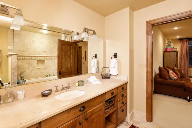 $150,000 | 938 South Mill Street, Aspen, CO 81611