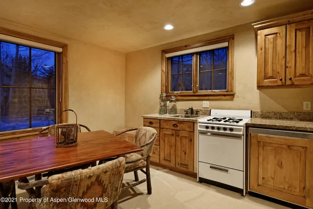 $150,000 | 938 South Mill Street, Aspen, CO 81611