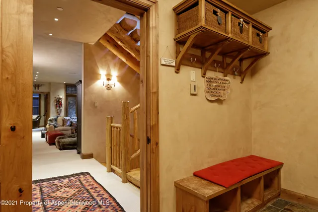 $150,000 | 938 South Mill Street, Aspen, CO 81611