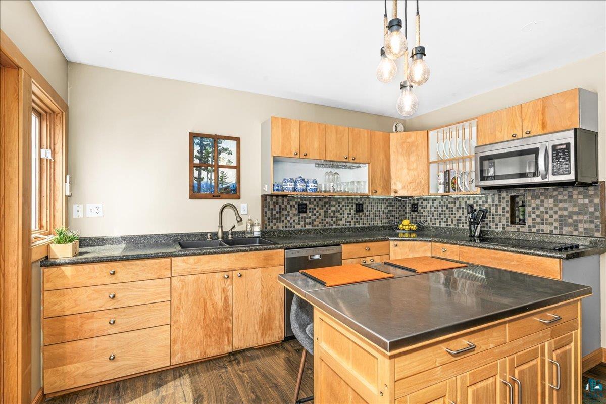 4026 Colorado Street Duluth, MN 55804 - Photo 19 of 56