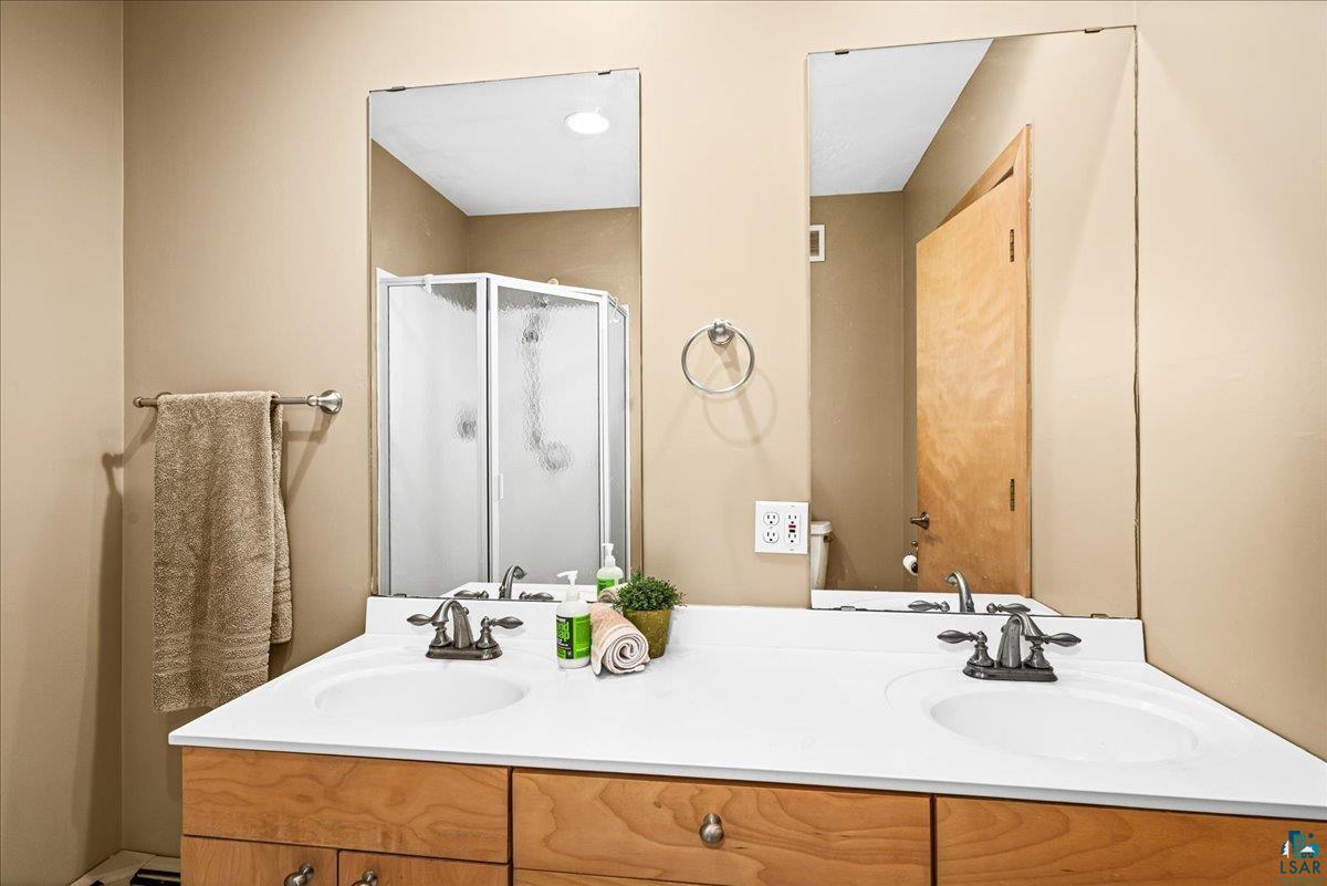 4026 Colorado Street Duluth, MN 55804 - Photo 46 of 56