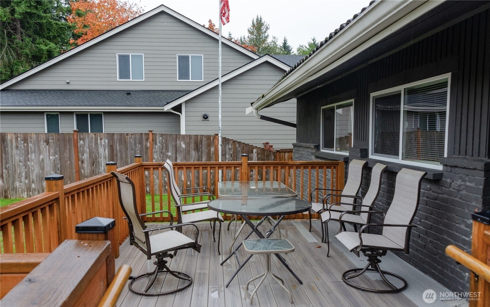 710 Roe Street Steilacoom, WA 98388 - Photo 2 of 28