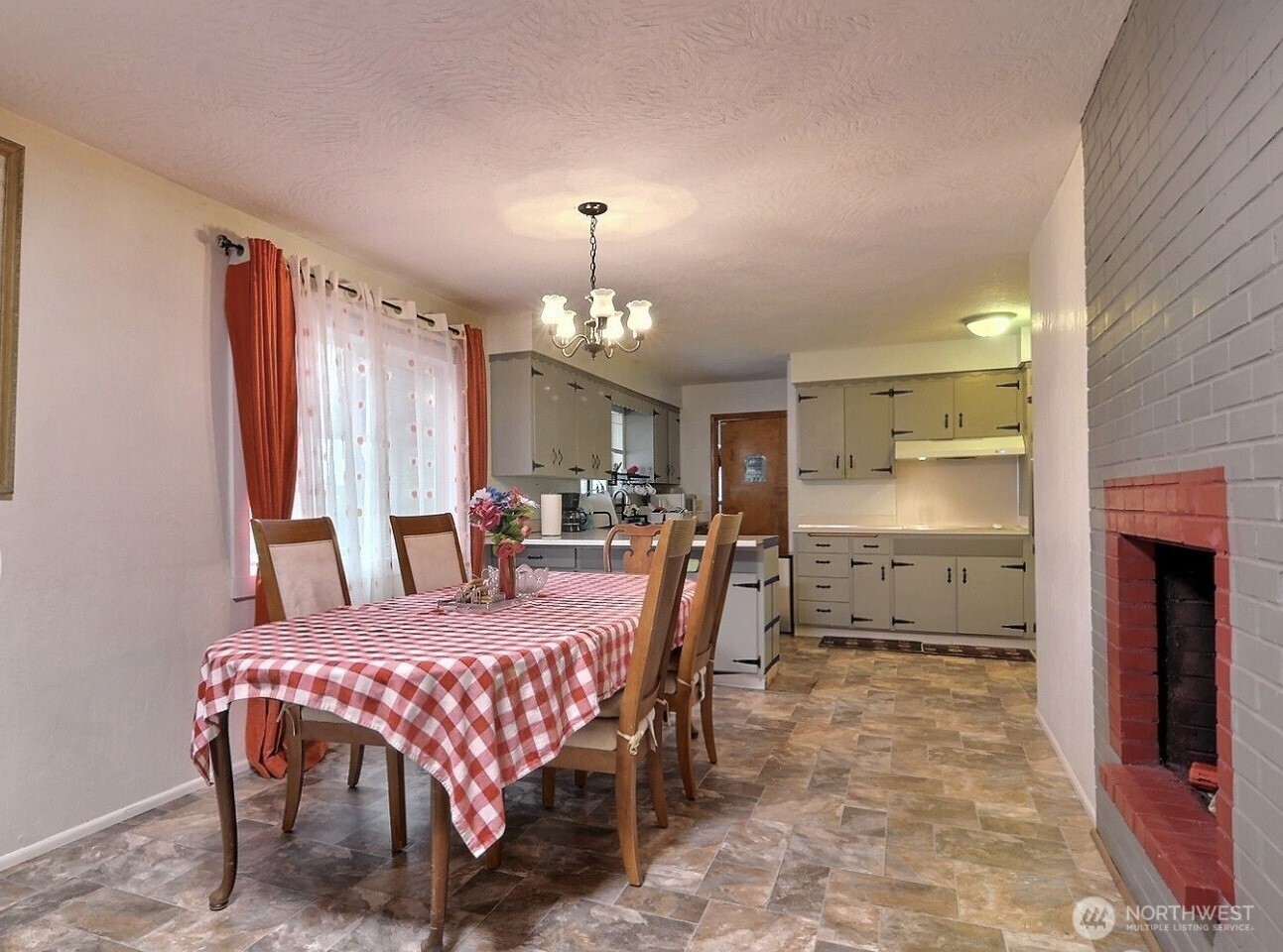 710 Roe Street Steilacoom, WA 98388 - Photo 9 of 28