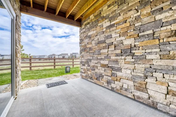 $650,000 | 8270 South Jackson Gap Court, Aurora, CO 80016