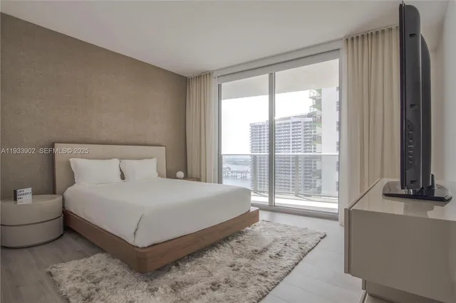 $7,500 | 488 Northeast 18th Street, Unit 2610, Miami, FL 33132