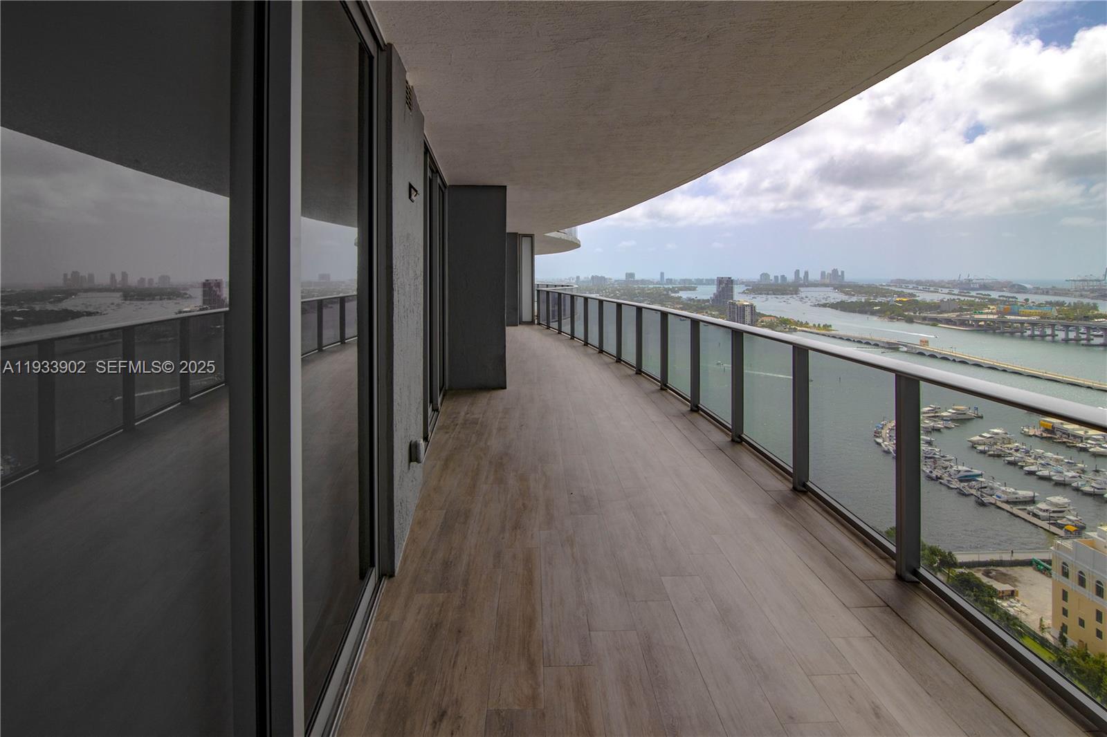 488 Northeast 18th Street, Unit 2610 Miami, FL 33132 - Photo 2 of 21 a view of a balcony