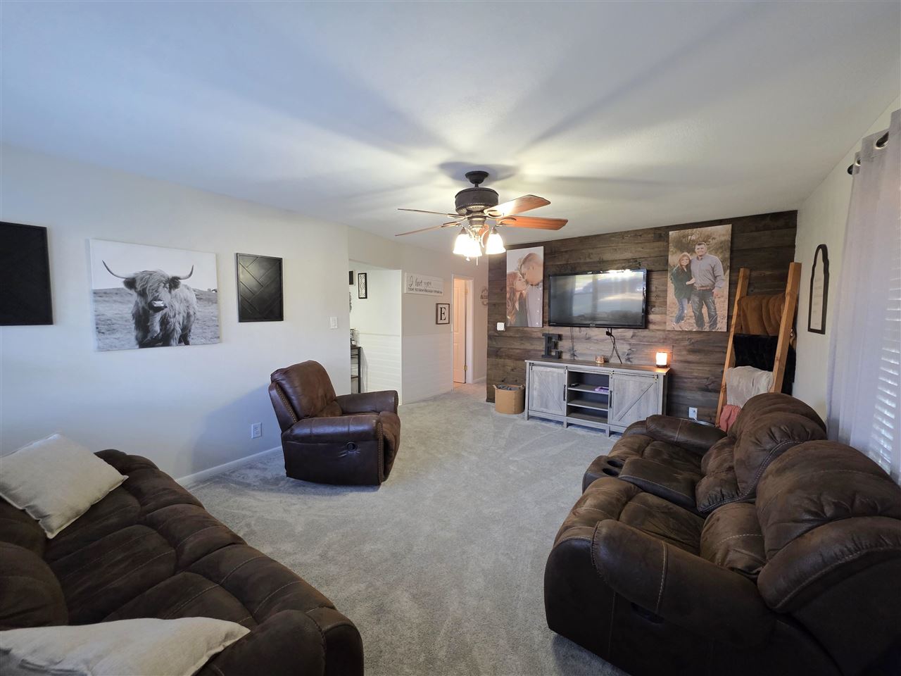 512 Ivanhoe Street Perry, OK 73077 - Photo 3 of 25 Gallery Image 3