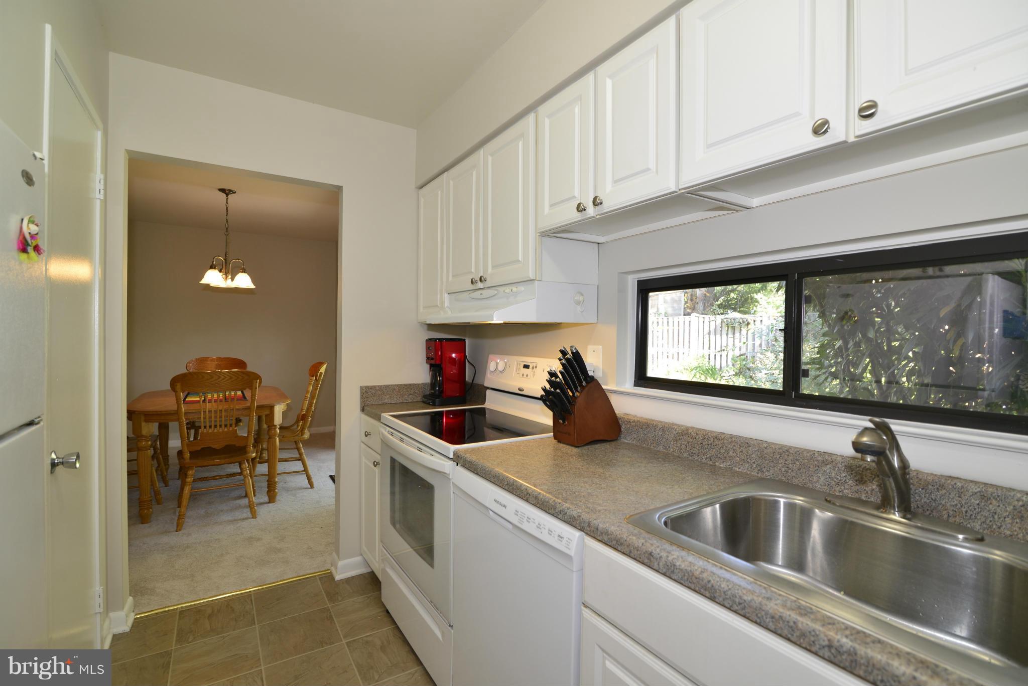 11300 Geddys Court Reston, VA 20191 - Photo 8 of 26 Kitchen