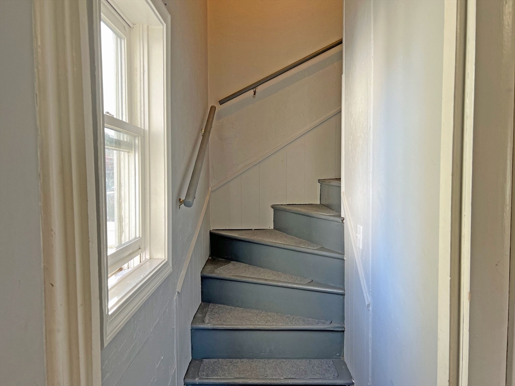 280 Buffinton Street Fall River, MA 02721 - Photo 10 of 21 a view of entryway