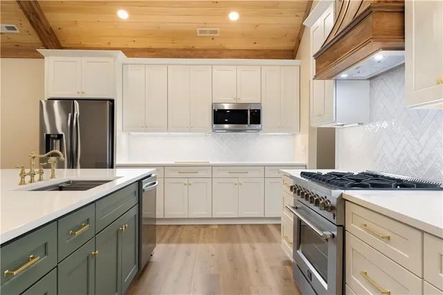 $1,175,000 | 147 McAlister Road, West Union, SC 29696