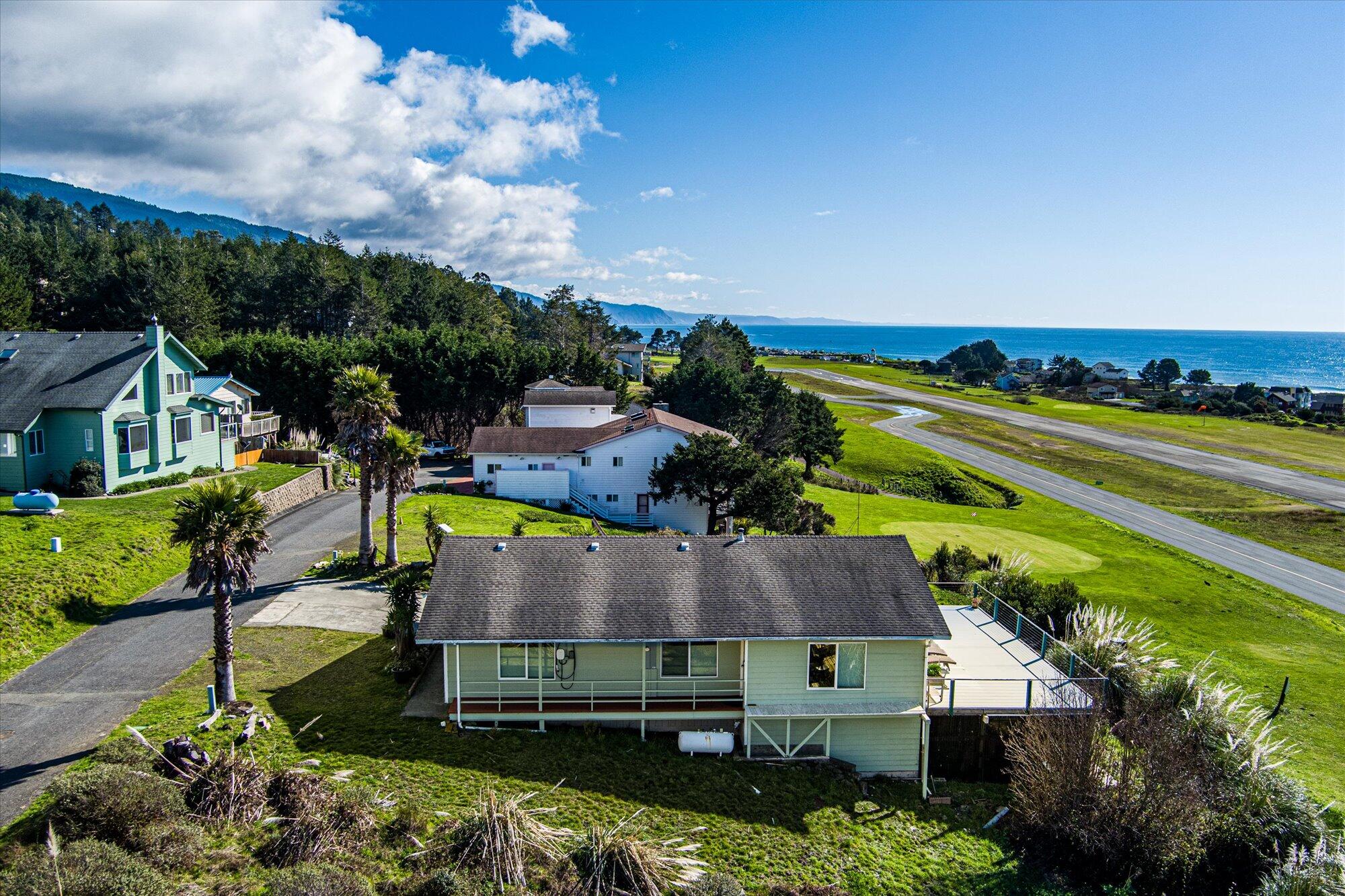281 Sea View Road Shelter Cove, CA 95589 - Photo 5 of 63 02-281 Sea View-102