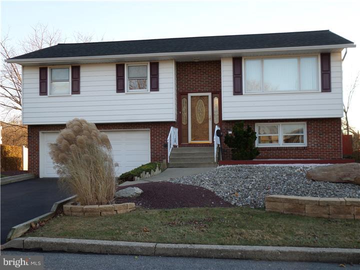 3324 Barklay Road Whitehall, PA 18052 - Photo 1 of 12 Gallery Image 1