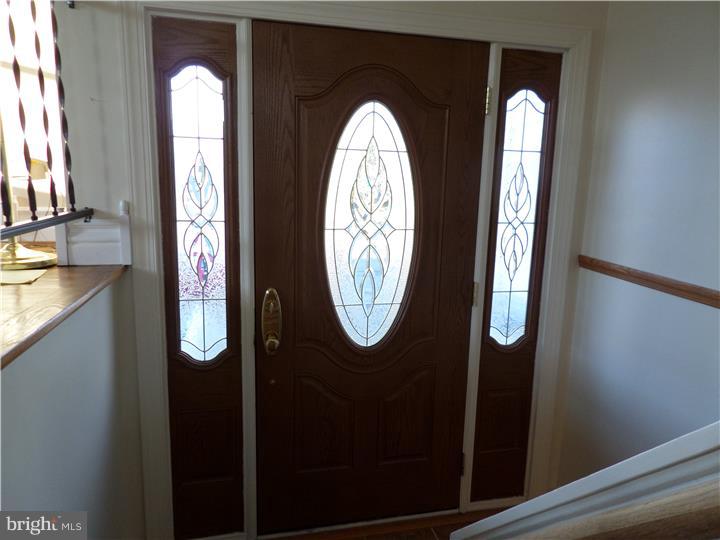 3324 Barklay Road Whitehall, PA 18052 - Photo 2 of 12 Gallery Image 2