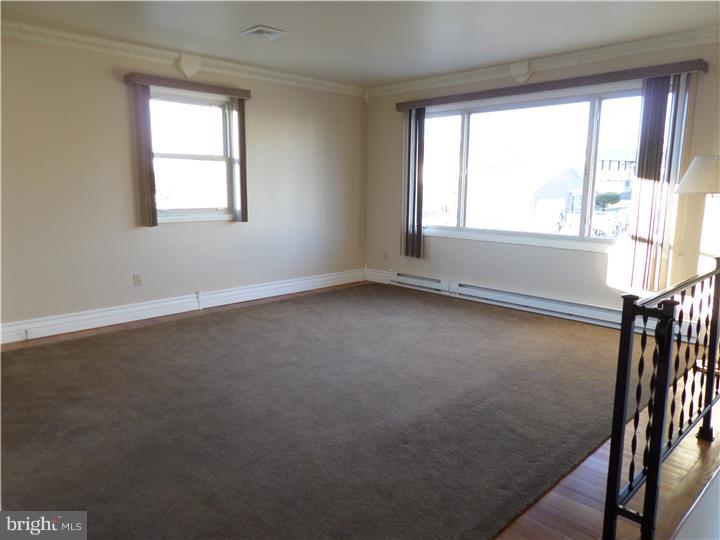 3324 Barklay Road Whitehall, PA 18052 - Photo 5 of 12 Gallery Image 5