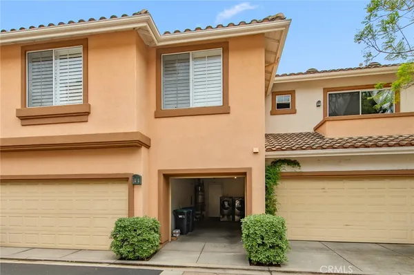 $714,900 | 2605 Ladrillo Aisle, Irvine, CA 92606