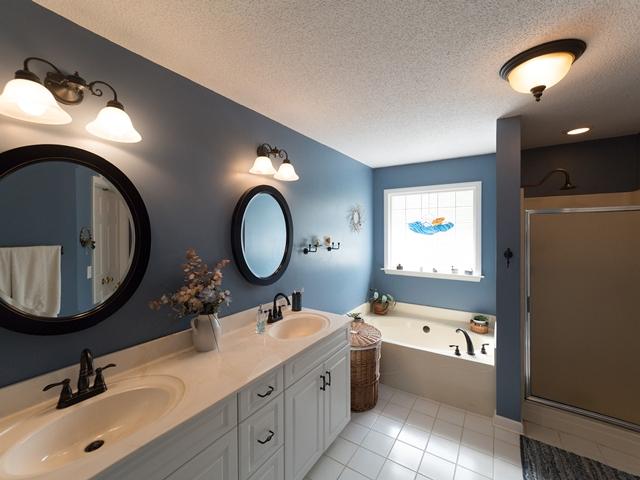 2400 Hoffman Road Jackson Springs, NC 27281 - Photo 10 of 19 Master Bath