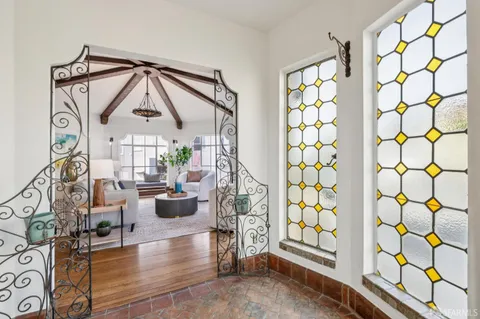 $1,950,000 | 95 Pinehurst Way, San Francisco, CA 94127