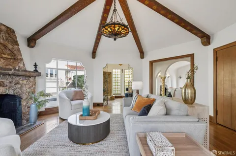 $1,950,000 | 95 Pinehurst Way, San Francisco, CA 94127