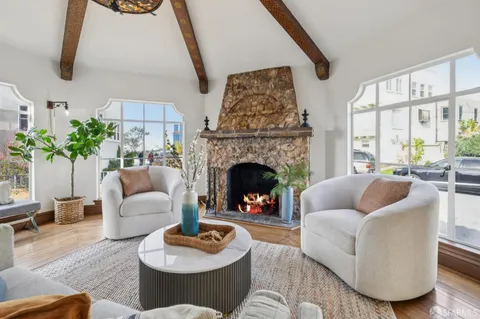 $1,950,000 | 95 Pinehurst Way, San Francisco, CA 94127