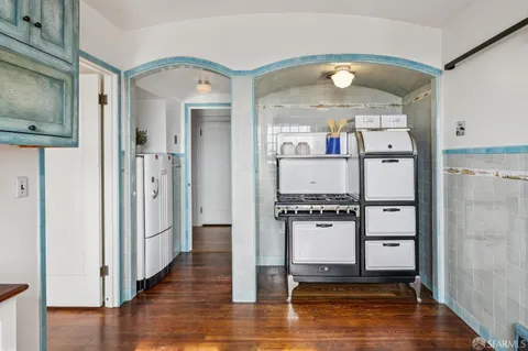 $1,950,000 | 95 Pinehurst Way, San Francisco, CA 94127