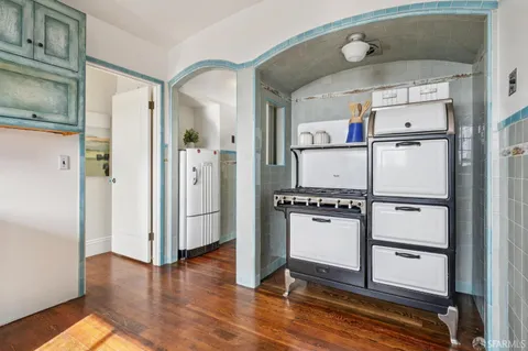 $1,950,000 | 95 Pinehurst Way, San Francisco, CA 94127