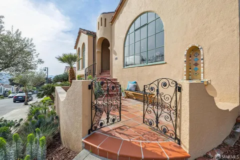 $1,950,000 | 95 Pinehurst Way, San Francisco, CA 94127