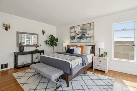 $1,950,000 | 95 Pinehurst Way, San Francisco, CA 94127