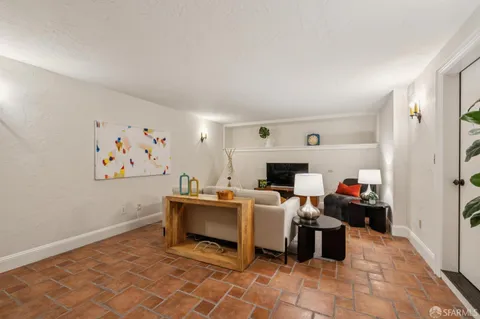 $1,950,000 | 95 Pinehurst Way, San Francisco, CA 94127