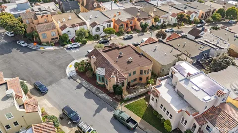 $1,950,000 | 95 Pinehurst Way, San Francisco, CA 94127