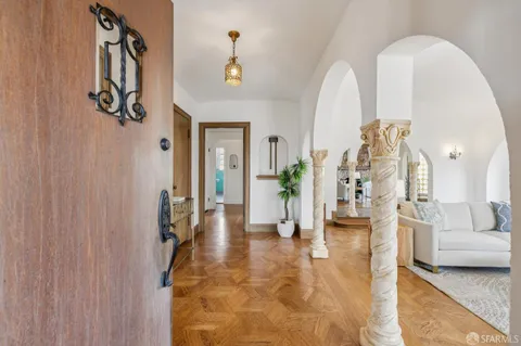 $1,950,000 | 95 Pinehurst Way, San Francisco, CA 94127