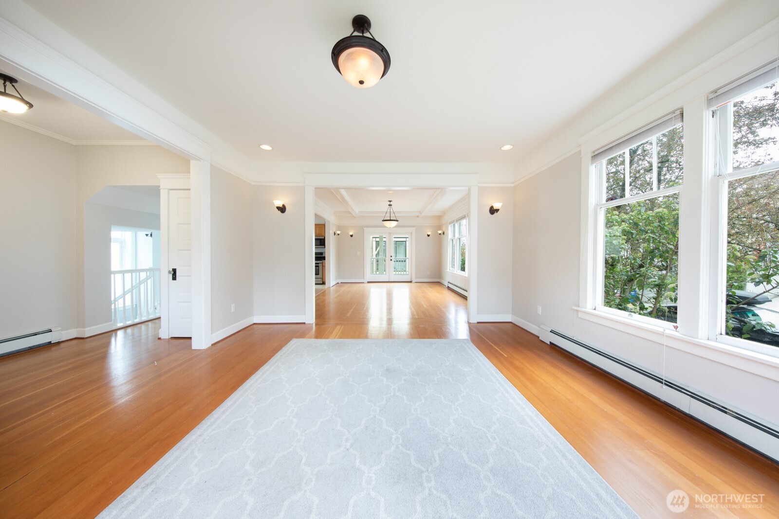 703 18th Avenue South Seattle, WA 98144 - Photo 5 of 36
