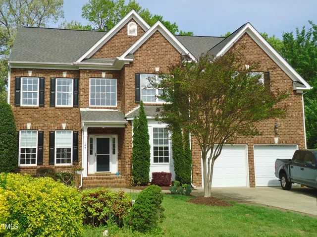 $582,500 | 109 Bright Shade Court, Holly Springs, NC 27540