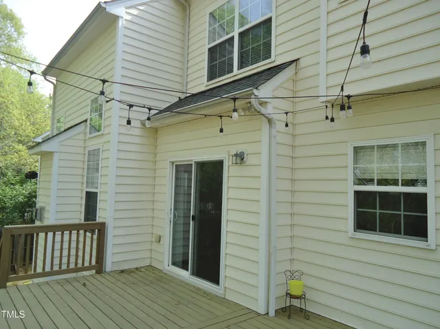 $582,500 | 109 Bright Shade Court, Holly Springs, NC 27540