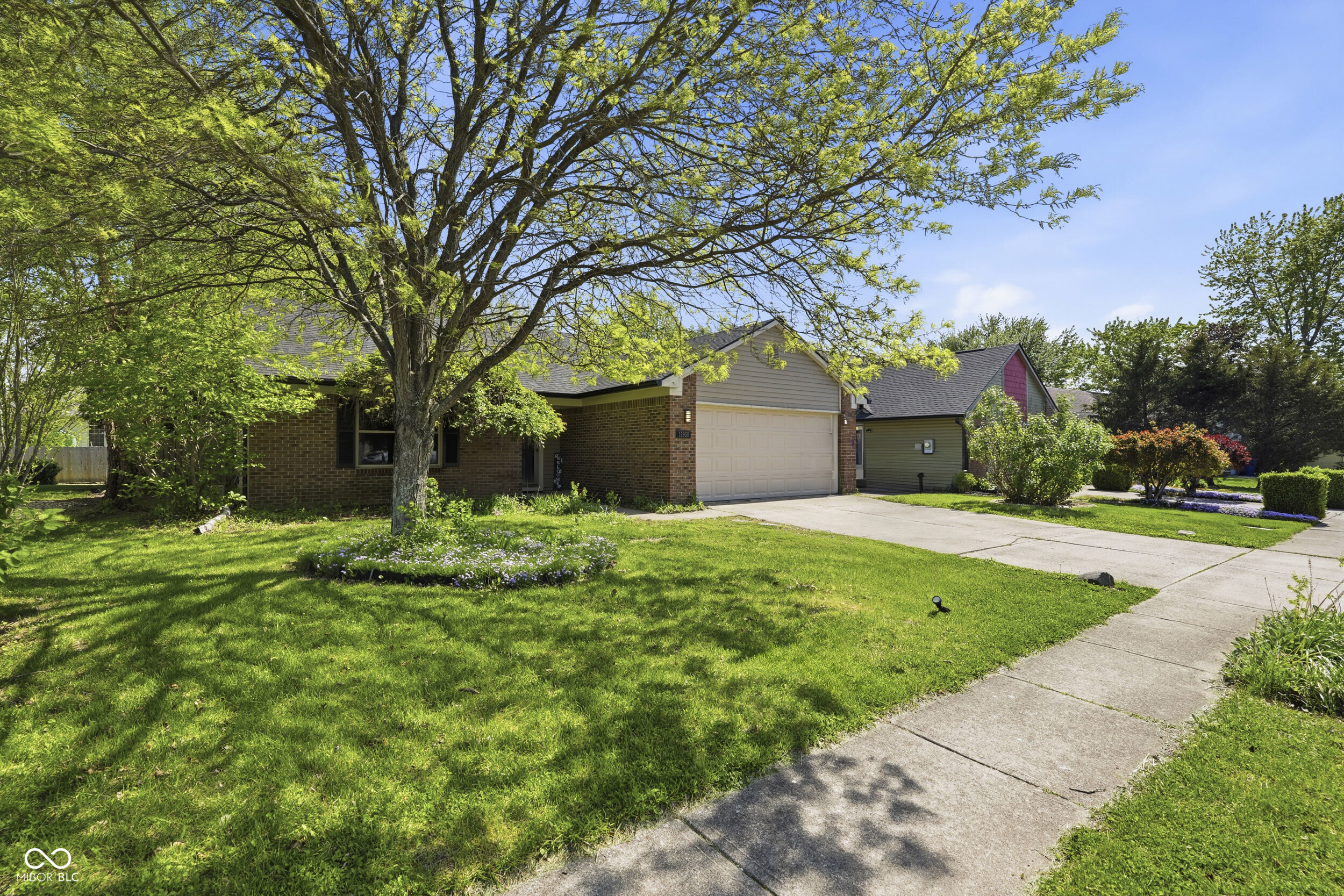 12639 Feldspar Road Indianapolis, IN 46236 - Photo 4 of 35