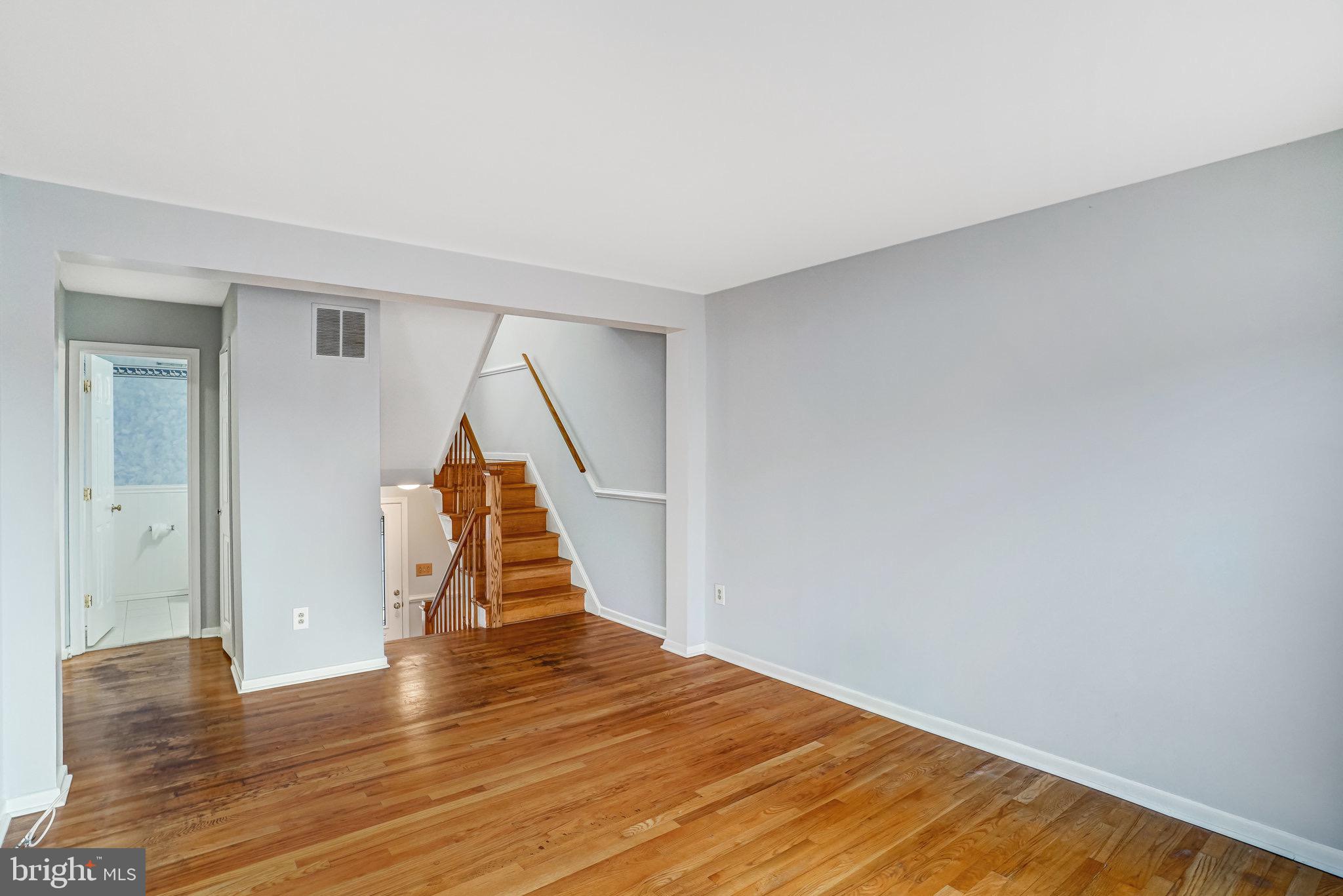 5472 Truxion Court Burke, VA 22015 - Photo 12 of 32