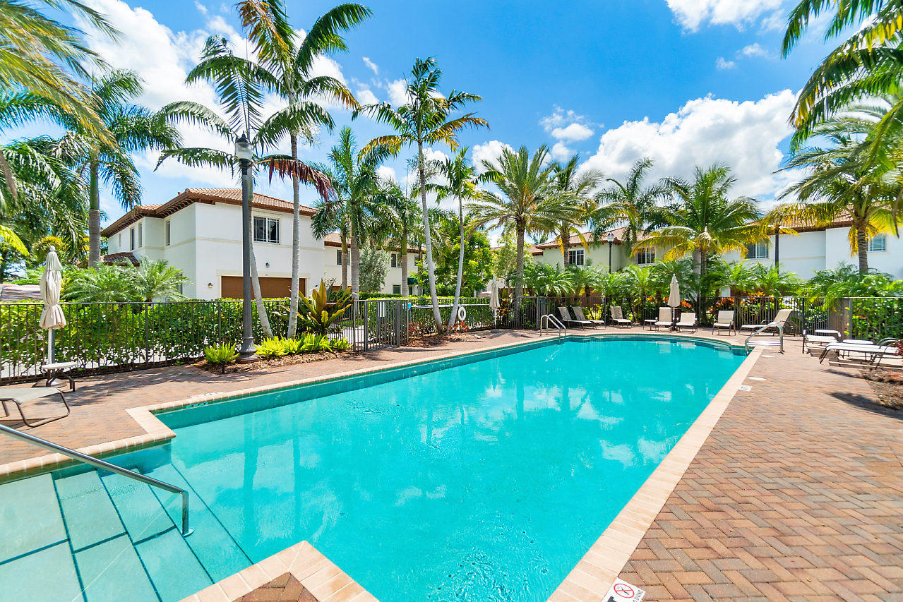 585 Northwest Dickens Court Boca Raton, FL 33432 - Photo 30 of 31 029-585NWDickensCt-BocaRaton-FL-small