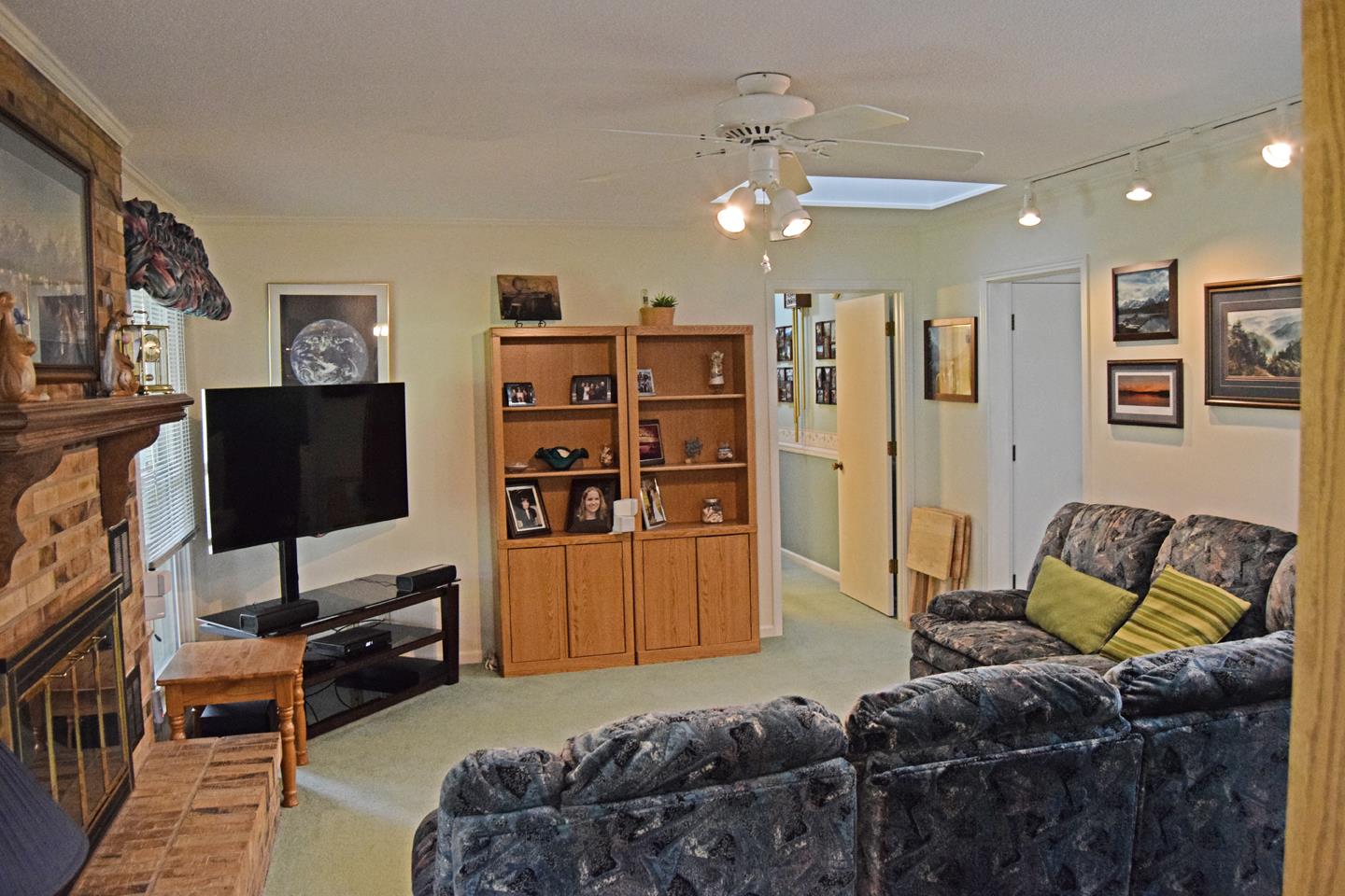 601 Cornwall Road Clarksville, TN 37043 - Photo 5 of 30 Gallery Image 5
