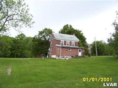 1942 Ackermanville Road Bangor, PA 18013 - Photo 2 of 5 Gallery Image 2