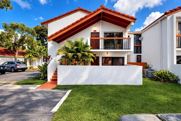 front view of house with a yard