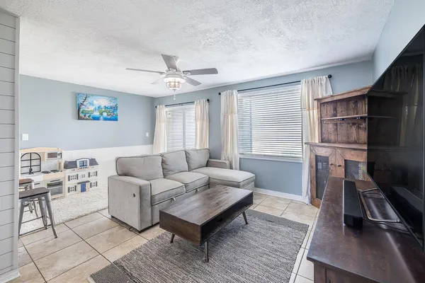 $1,650 | 101 Old Ferry Road, Unit 27B, Shalimar, FL 32579