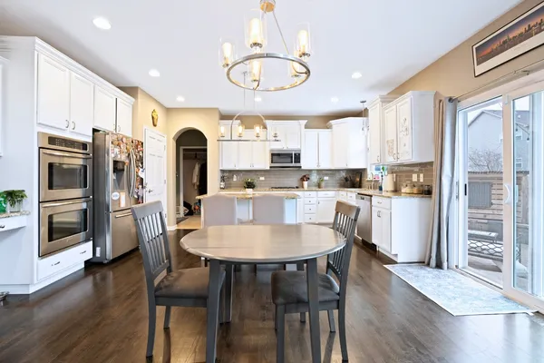 $900,000 | 25947 Campbell Lane, Plainfield, IL 60585