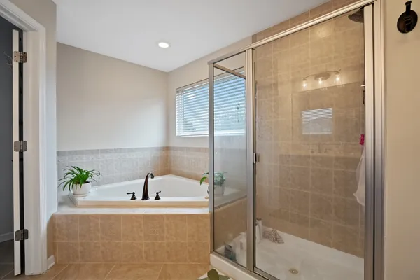 $900,000 | 25947 Campbell Lane, Plainfield, IL 60585