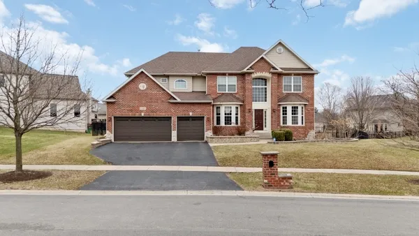 $900,000 | 25947 Campbell Lane, Plainfield, IL 60585