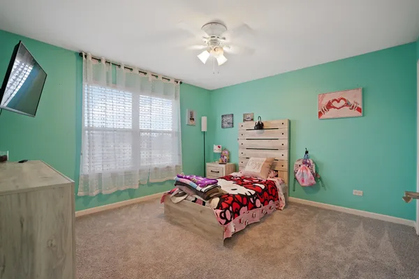 $900,000 | 25947 Campbell Lane, Plainfield, IL 60585