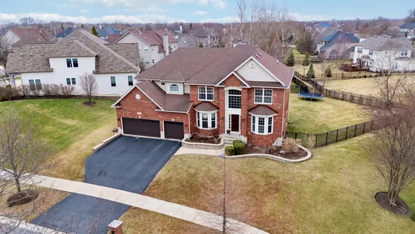 $900,000 | 25947 Campbell Lane, Plainfield, IL 60585