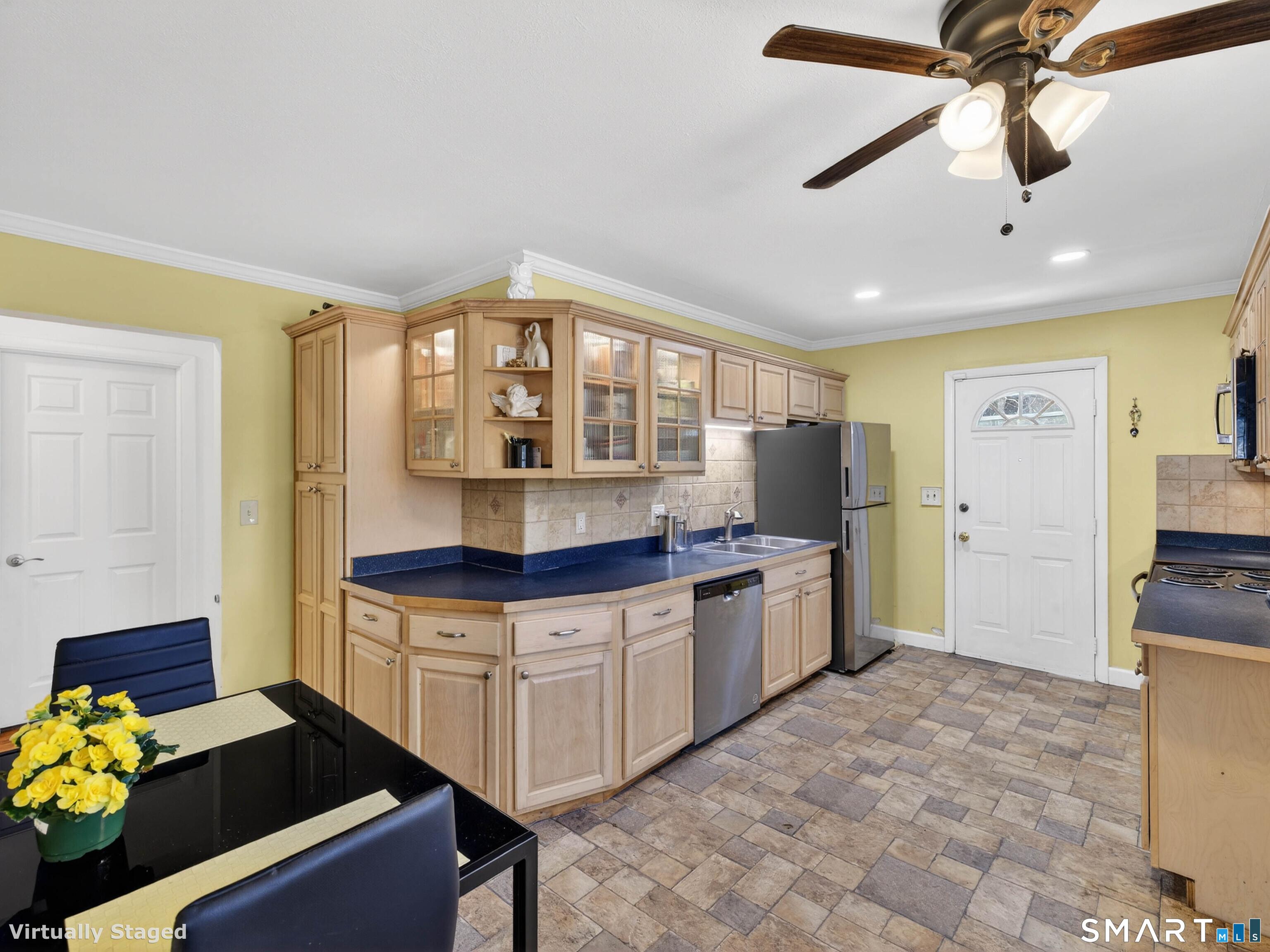 1866 Center Groton Road Ledyard, CT 06339 - Photo 3 of 28