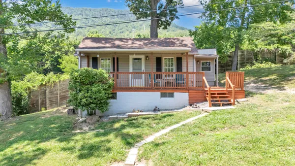 $149,950 | 319 Bryant Road, Roanoke, VA 24019